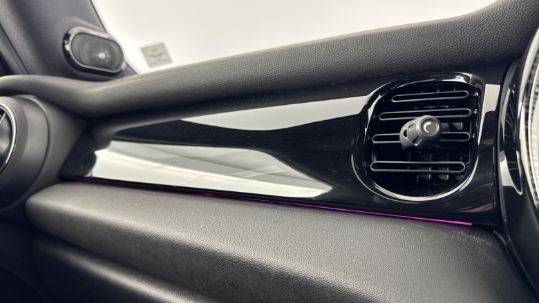 MINI Hatchback 135kW Cooper S Level 3 33kWh 3dr Auto Electric Hatchback